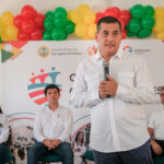 Alcalde de Cartagena, Dumek Turbay en evento de entrega de capital semilla de Camino de Oportunidades.