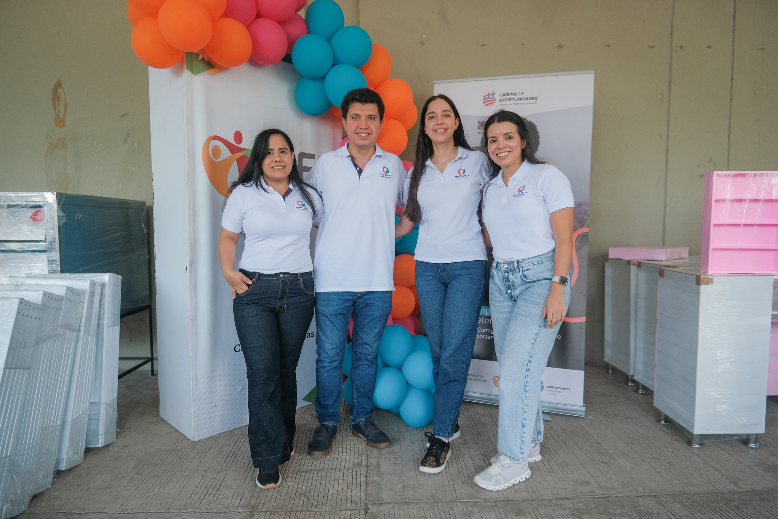 Equipo de Opportunity Colombia en evento de entrega de capital semilla.